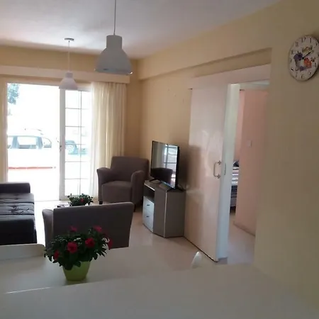 Appartement Girasol Beach Apartment 200M From Yanathes Beach Larnaca