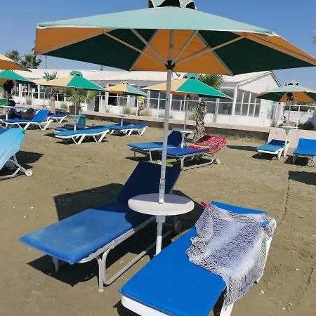 Girasol Beach Apartment 200M From Yanathes Beach شقة *